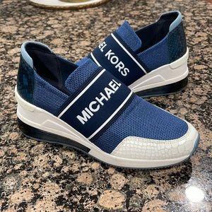 MICHEAL KORS Women’s Felix Trainer Logo SNEAKER Mesh Scuba Small Teach Nylon